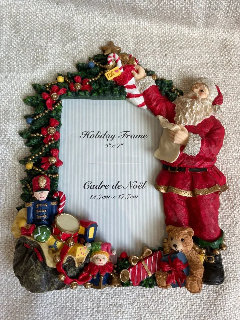 Vintage Ornate 3D Resin Christmas Santa Toys Picture Frame Fits 5x7” Photo NIB